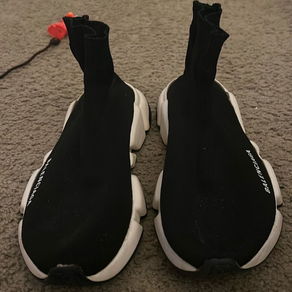 Hardly worn balenciaga size 7 in great shape - Picture 7 of 8